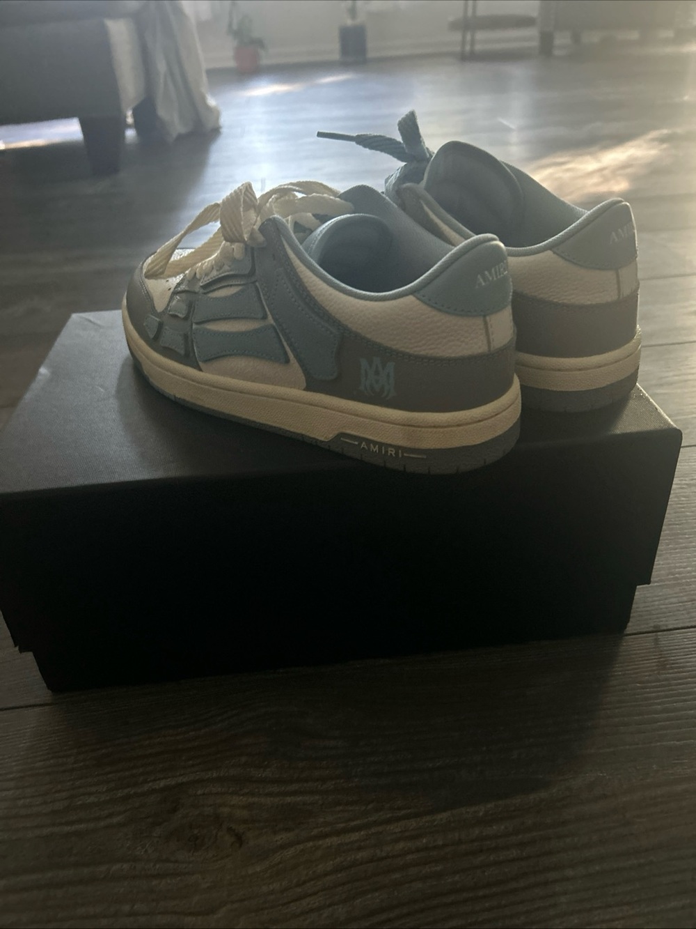 AMIRI Kids Light Blue and White Low-Top Sneakers